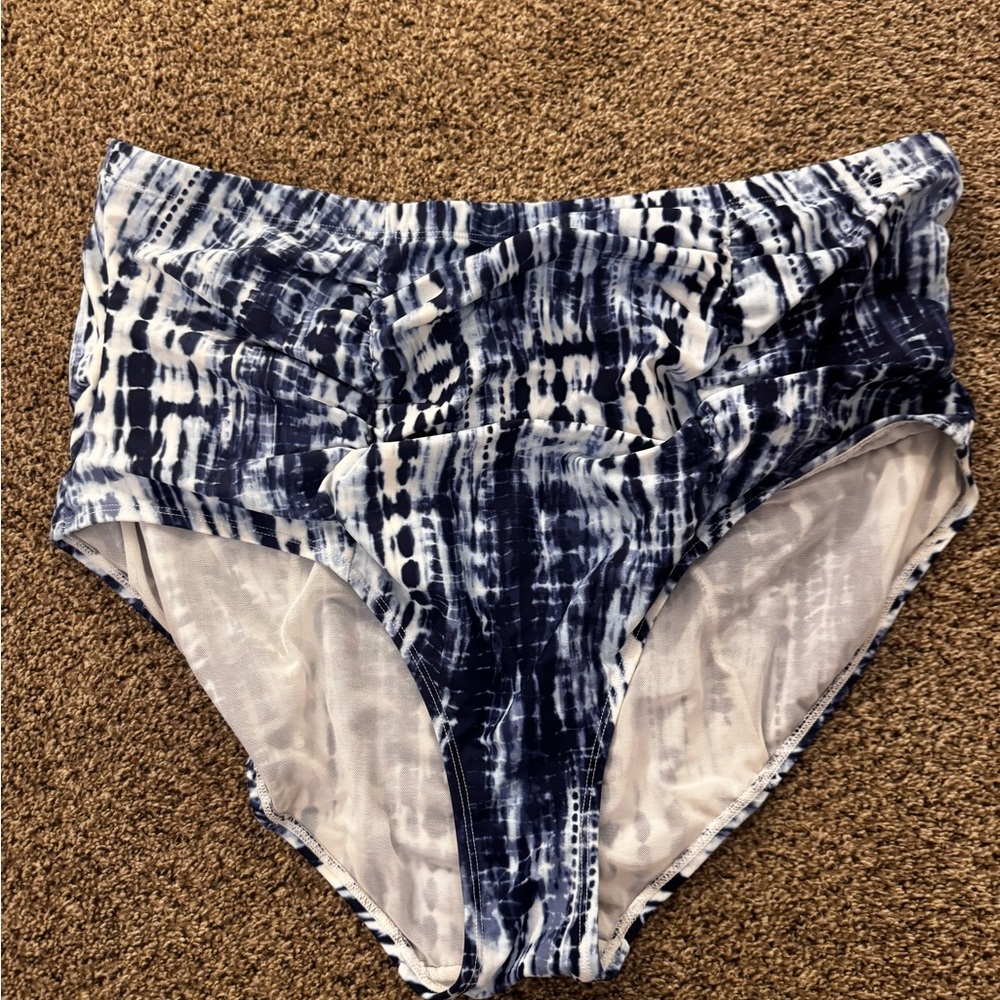 Torrid 3X blue tye dye swim bottom